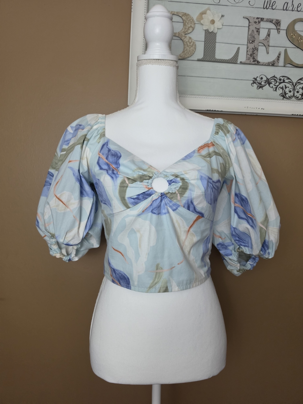 Puff Sleeve Tie-Front Crop Top - Light Blue Floral